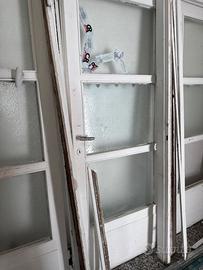 Porte con stipiti del primo del 1900