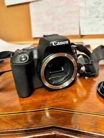 Canon EOS 200D