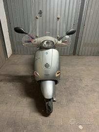 Vespa 50 et2