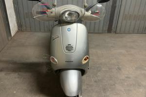 Vespa 50 et2