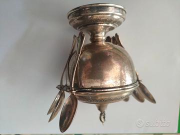 Zuccheriera vintage con cucchiaini