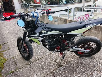 FANTIC XFM  125