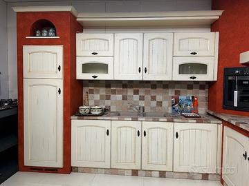 CUCINA MODELLO MORGANA IN BIANCO ANTICO DI ARREX