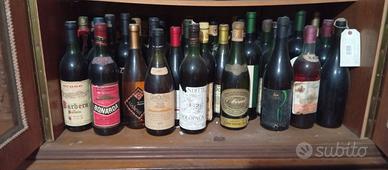 Bottiglie di vino d' epoca