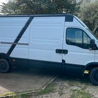 Furgone iveco daily passo lungo camperizzato