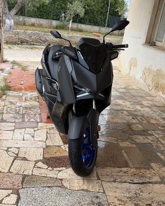 Scooter Yamaha Xmax 125 2025 seminuovo 3.300km