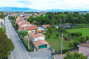 VILLA SINGOLA A SAN MARTINO DI LUPARI