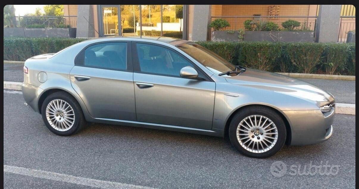 Alfa Romeo 159