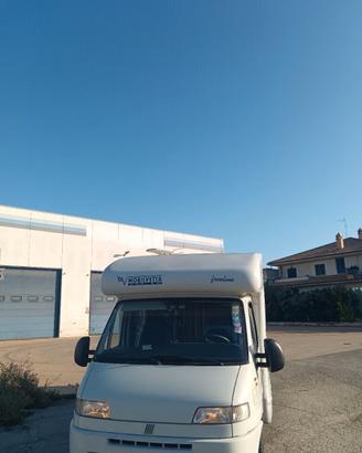 Camper semintegrale Mobilvetta Aquilone