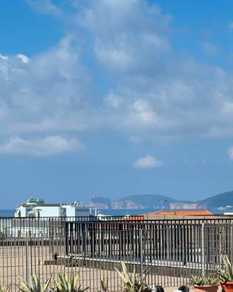Grazioso ultimo piano con terrazzo e lastrico
