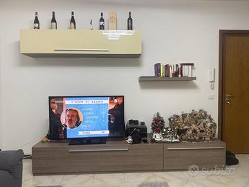 Mobile tv/ soggiorno