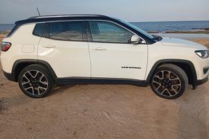Jeep Compass 1,6 Diesel Km 60.000 limited 2020