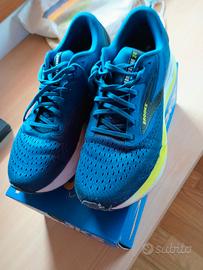 Scarpe da ginnastica Brooks taglia 44.5