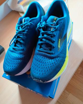 Scarpe da ginnastica Brooks taglia 44.5