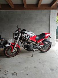 Ducati Monster 750