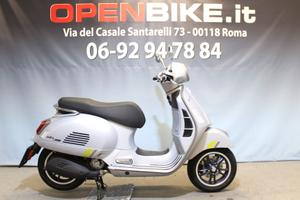 Vespa GTS 300 hpe Super Tech