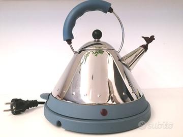 Bollitore elettrico di design Alessi by M.Graves