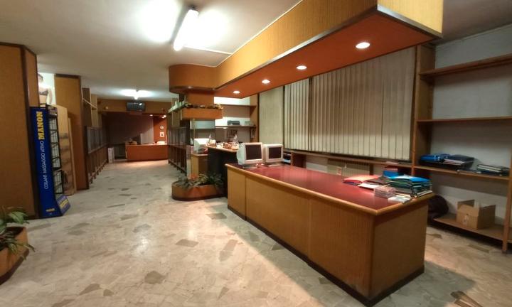 NOVARA - zona centrale - libero magazzino