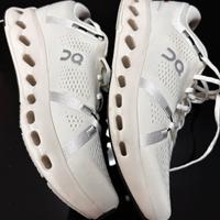 On cloudsurfer taglia 44