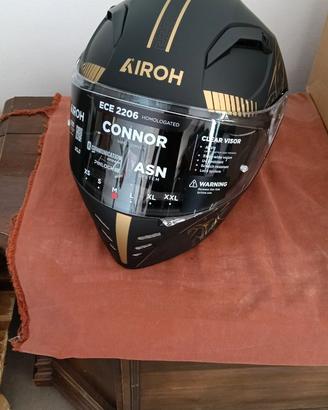 CASCO AIROH NUOVO CON ETICHETTE