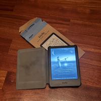 Kindle (ultimo modello) con custodia