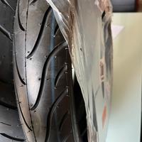 Pneumatico motard estivo