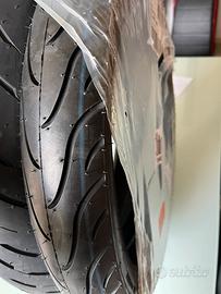 Pneumatico motard estivo