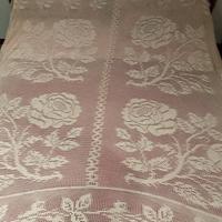 Copriletto all'uncinetto 