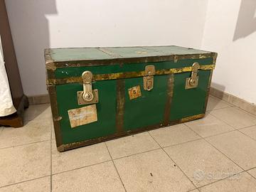 Baule da viaggio vintage anni ’60 in metallo