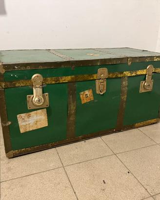 Baule da viaggio vintage anni ’60 in metallo