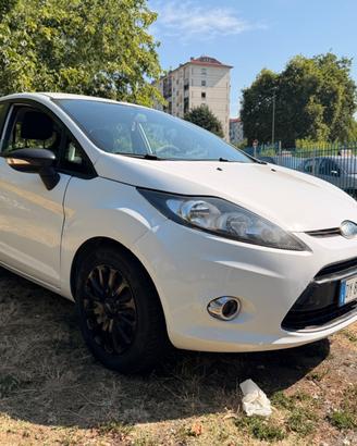 Ford Fiesta 1.2 Benz 5 porte Titanium *EURO5*