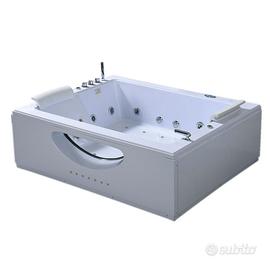 Vasca idromassaggio per 2 persone 178x147 Bali