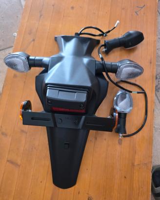 Portatarga originake suzuki sv650 del 2021