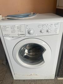 Lavatrice indesit