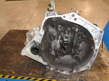 CAMBIO 5 MARCE TOYOTA AYGO 1.0 VVT-i ANNO 2007