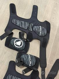 Gomitiere + ginocchiere