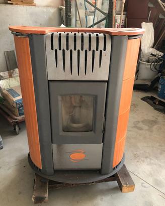 Stufa pellet - Anselmo Cola - Ovetta in ceramica