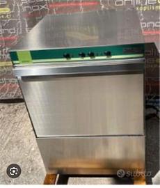 Lavastoviglie professionale