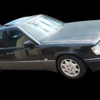 MERCEDES Benz 200 E d epoca + certificati