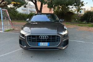 Audi q8 50 Tdi 3000 Diesel 286 HP Iva Esposta