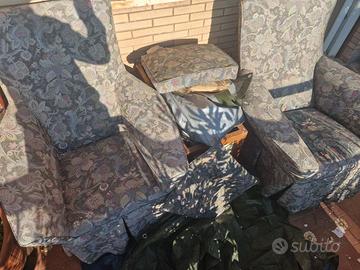 2 poltrone vintage girevoli con rotelle.