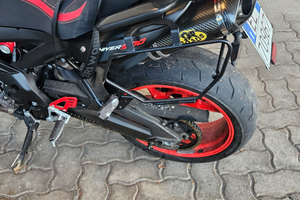 Moto perfetta divertente ma anche comoda 100 caval