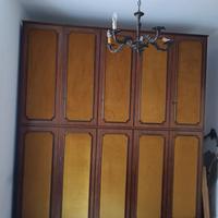 Armadio legno con velluto ante