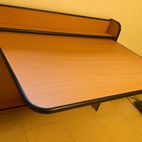 Scrivania di design da muro pieghevole a scomparsa