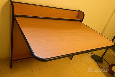 Scrivania di design da muro pieghevole a scomparsa