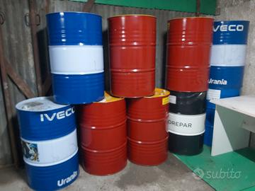 fusti olio vuoti da 200L 