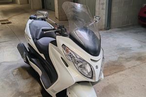 Suzuki Burgman AN400 2011