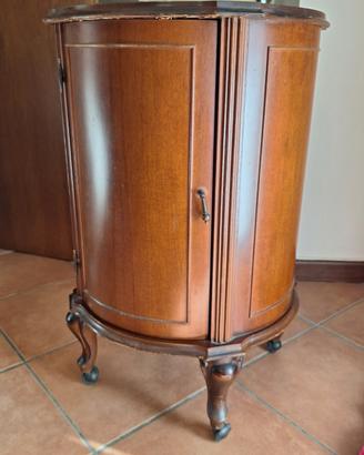 Mobiletto porta bottiglie