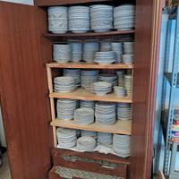 Set piatti e bicchieri