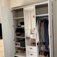 Armadio stile shabby chic